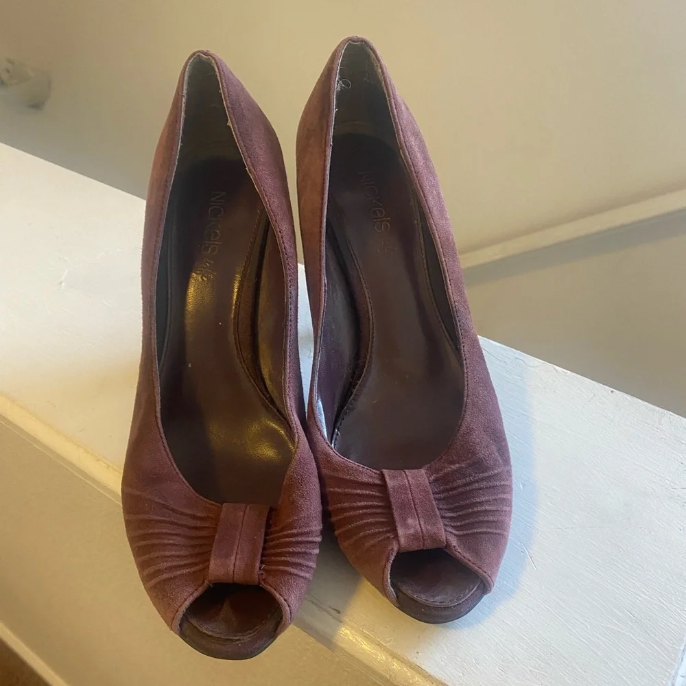 Nickels Soft Suede Leather Heels Peep Toe Dark Mauve Brown Purple Size 7 - Picture 2 of 6